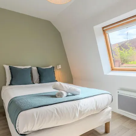 Maisonette 2 Avec Cour, Proche Tram * Mouvaux