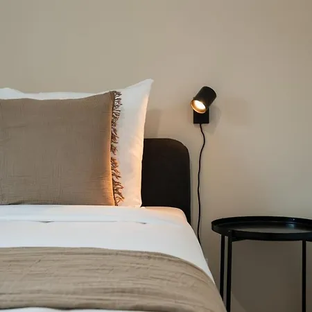 Maisonette 2 Avec Cour, Proche Tram Mouvaux